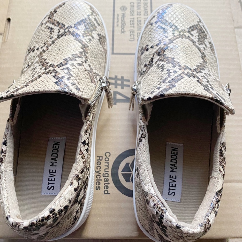 New Steve Madden Glammaar Zip Platform, 6.5